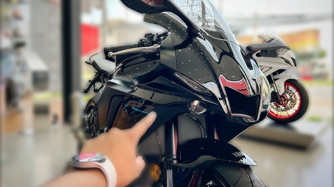 Yamaha R15S